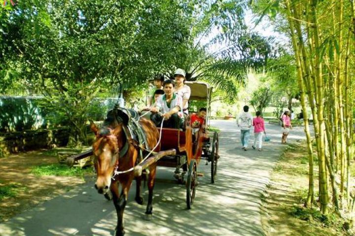 Ho Chi Minh - My Tho - Hoian - My Son - Hue - Hanoi 