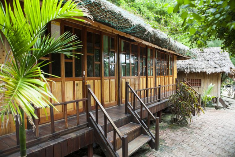 Bungalow in Cat Ba island